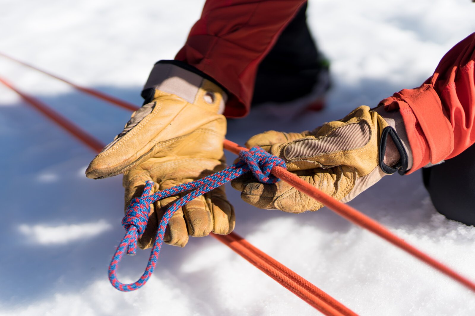 Read more about the article Best Mountaineering Courses and Certifications to Boost Your Climbing Skills