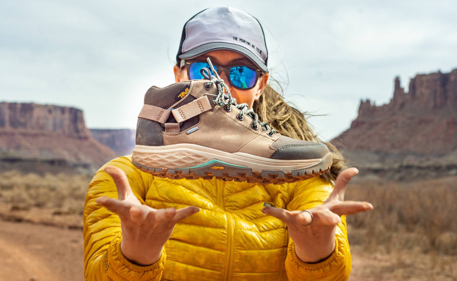 Read more about the article How to Choose the Best Hiking Boots: A Complete Buyer’s Guide