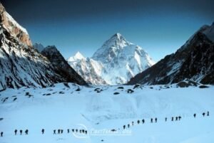 Read more about the article K2: The Savage Mountain That Defies Mountaineers